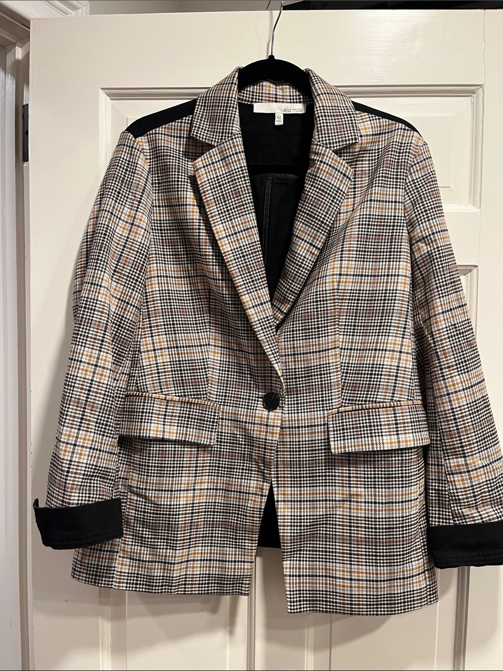 Ella Moss Plaid Single-Button Blazer in Black & Tan with black denim back